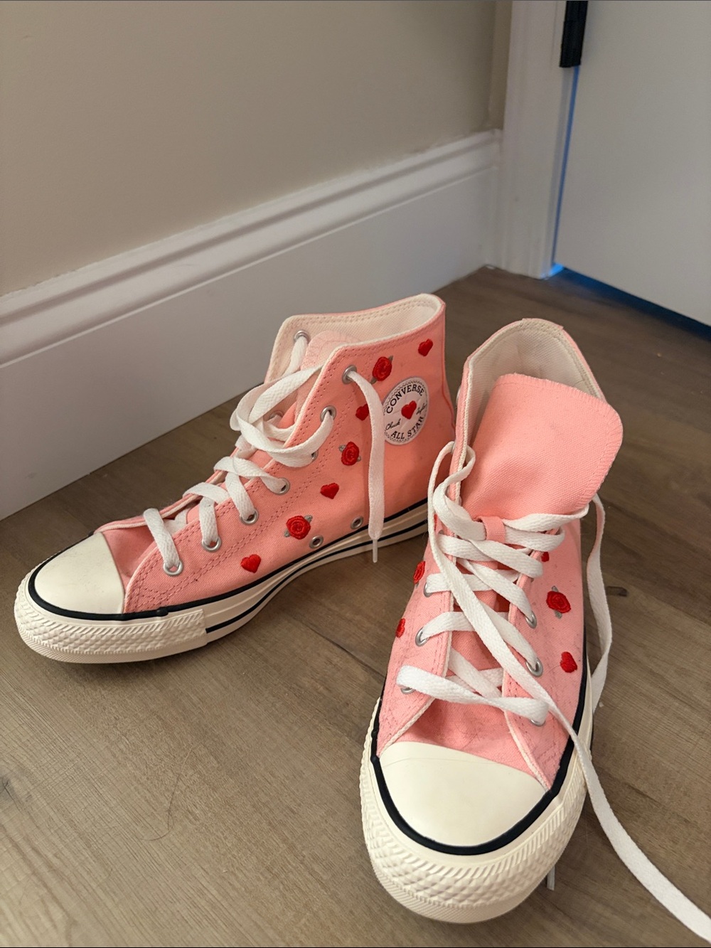 Converse Big Kids' Size 6 Pink High-Top Sneakers with Red Heart & Rose Details